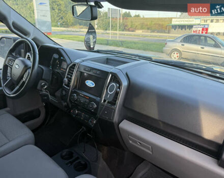 Черный Форд Ф-150, объемом двигателя 2.69 л и пробегом 100 тыс. км за 24500 $, фото 11 на Automoto.ua