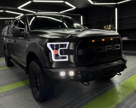 Черный Форд Ф-150, объемом двигателя 3.5 л и пробегом 180 тыс. км за 31850 $, фото 2 на Automoto.ua