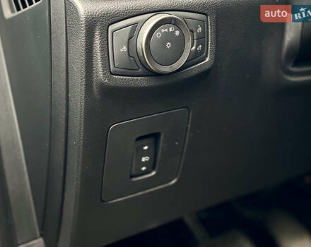 Черный Форд Ф-150, объемом двигателя 3.49 л и пробегом 50 тыс. км за 54990 $, фото 17 на Automoto.ua