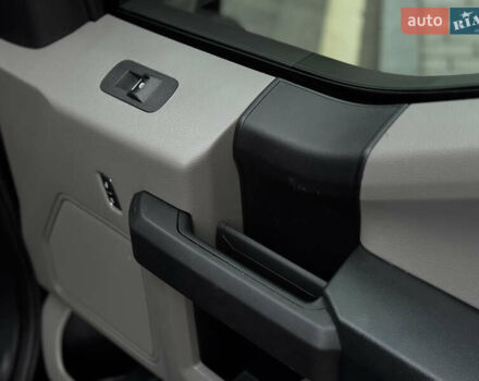 Черный Форд Ф-150, объемом двигателя 3.49 л и пробегом 71 тыс. км за 39900 $, фото 39 на Automoto.ua