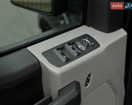 Черный Форд Ф-150, объемом двигателя 3.49 л и пробегом 71 тыс. км за 39900 $, фото 43 на Automoto.ua