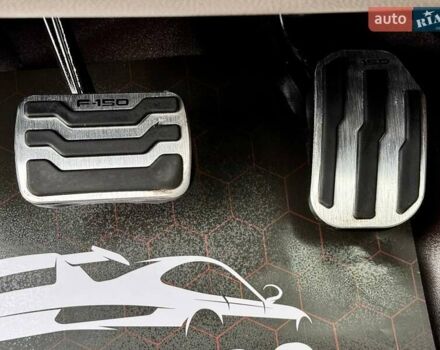 Форд Ф-150 2019 в Киеве на Automoto.ua Черный Форд Ф-150, объемом двигателя 3.5 л и пробегом 70 тыс. км за 61000 $, фото 56 на Automoto.ua