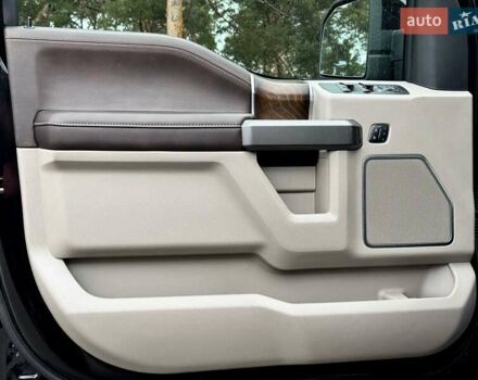 Форд Ф-150 2019 в Киеве на Automoto.ua Черный Форд Ф-150, объемом двигателя 3.5 л и пробегом 70 тыс. км за 61000 $, фото 43 на Automoto.ua