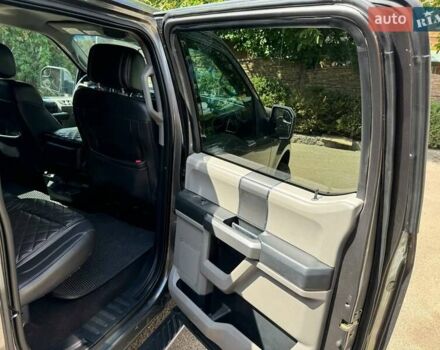 Сірий Форд Ф-150, об'ємом двигуна 2.69 л та пробігом 125 тис. км за 30000 $, фото 19 на Automoto.ua