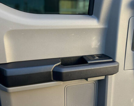 Сірий Форд Ф-150, об'ємом двигуна 3.3 л та пробігом 102 тис. км за 39500 $, фото 18 на Automoto.ua