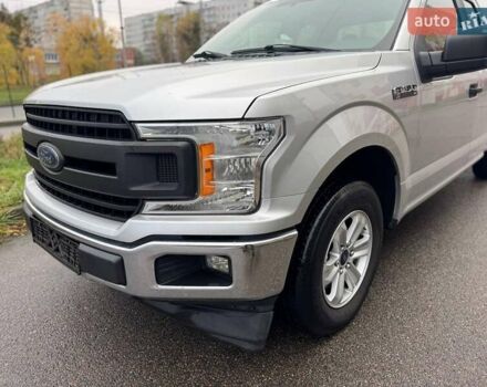 Серый Форд Ф-150, объемом двигателя 2.7 л и пробегом 207 тыс. км за 17500 $, фото 12 на Automoto.ua