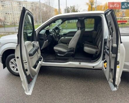 Серый Форд Ф-150, объемом двигателя 2.7 л и пробегом 207 тыс. км за 17500 $, фото 29 на Automoto.ua