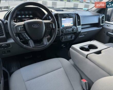 Форд Ф-150 2018 в Киеве на Automoto.ua Серый Форд Ф-150, объемом двигателя 2.7 л и пробегом 67 тыс. км за 34750 $, фото 51 на Automoto.ua