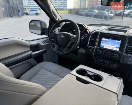 Форд Ф-150 2018 в Киеве на Automoto.ua Серый Форд Ф-150, объемом двигателя 2.7 л и пробегом 67 тыс. км за 34750 $, фото 10 на Automoto.ua