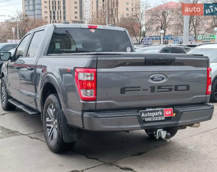 Серый Форд Ф-150, объемом двигателя 2.7 л и пробегом 185 тыс. км за 30940 $, фото 15 на Automoto.ua