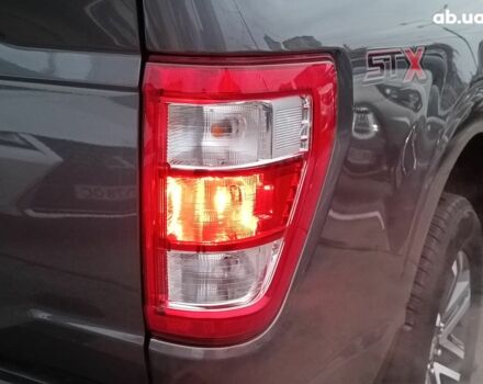 Серый Форд Ф-150, объемом двигателя 2.7 л и пробегом 185 тыс. км за 30990 $, фото 13 на Automoto.ua