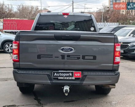 Серый Форд Ф-150, объемом двигателя 2.7 л и пробегом 185 тыс. км за 30940 $, фото 11 на Automoto.ua