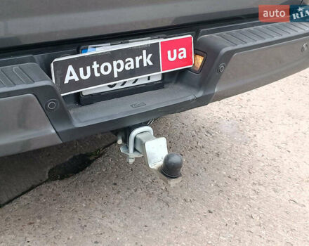 Серый Форд Ф-150, объемом двигателя 2.7 л и пробегом 185 тыс. км за 30940 $, фото 13 на Automoto.ua