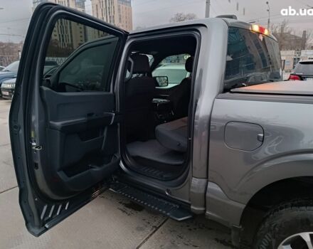 Серый Форд Ф-150, объемом двигателя 2.7 л и пробегом 185 тыс. км за 30990 $, фото 16 на Automoto.ua