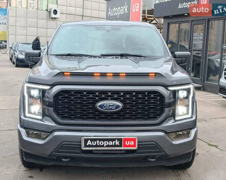 Серый Форд Ф-150, объемом двигателя 2.7 л и пробегом 185 тыс. км за 30940 $, фото 2 на Automoto.ua