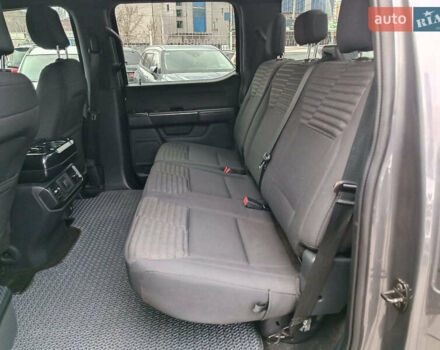 Серый Форд Ф-150, объемом двигателя 2.7 л и пробегом 185 тыс. км за 30940 $, фото 17 на Automoto.ua