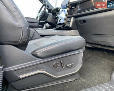 Серый Форд Ф-150, объемом двигателя 0 л и пробегом 2 тыс. км за 60300 $, фото 29 на Automoto.ua