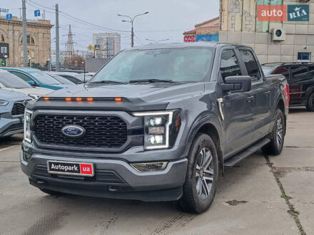Серый Форд Ф-150, объемом двигателя 2.7 л и пробегом 185 тыс. км за 30940 $, фото 1 на Automoto.ua