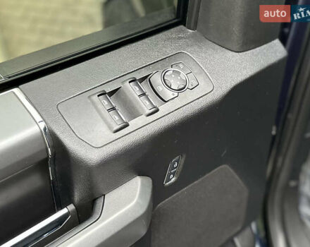 Синий Форд Ф-150, объемом двигателя 5 л и пробегом 220 тыс. км за 22900 $, фото 58 на Automoto.ua