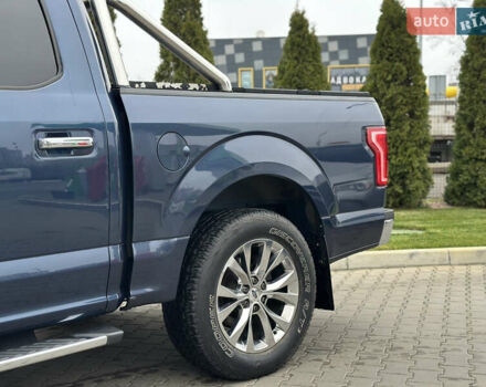 Синий Форд Ф-150, объемом двигателя 5 л и пробегом 220 тыс. км за 22900 $, фото 6 на Automoto.ua