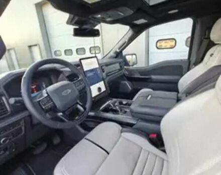 Форд Ф-150 2023 в Киеве на Automoto.ua Синий Форд Ф-150, объемом двигателя 0 л и пробегом 15 тыс. км за 110951 $, фото 4 на Automoto.ua