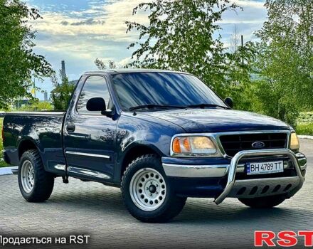 Синий Форд Ф-150, объемом двигателя 4.2 л и пробегом 0 тыс. км за 12000 $, фото 1 на Automoto.ua