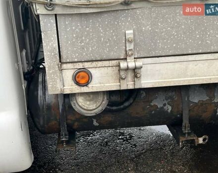 Белый Форд Ф-350, объемом двигателя 5.4 л и пробегом 200 тыс. км за 10000 $, фото 3 на Automoto.ua