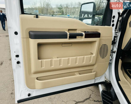 Білий Форд Ф-450, об'ємом двигуна 6.4 л та пробігом 116 тис. км за 29000 $, фото 16 на Automoto.ua