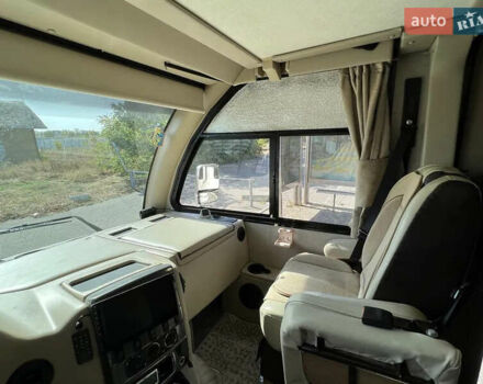 Белый Форд F-530, объемом двигателя 7.4 л и пробегом 35 тыс. км за 68000 $, фото 8 на Automoto.ua