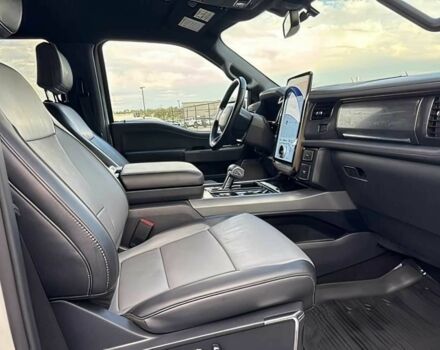 Форд F-Series 2022 в Кропивницком (Кировограде) на Automoto.ua Белый Форд F-Series, объемом двигателя 0 л и пробегом 13 тыс. км за 19000 $, фото 8 на Automoto.ua