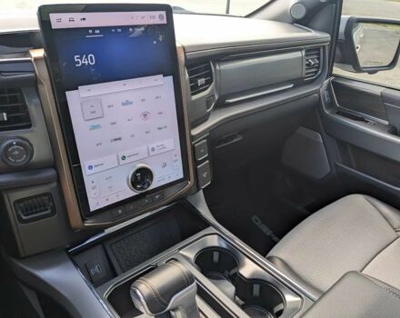 Форд F-Series 2024 в Ивано-Франковске на Automoto.ua Белый Форд F-Series, объемом двигателя 0 л и пробегом 10 тыс. км за 30000 $, фото 20 на Automoto.ua