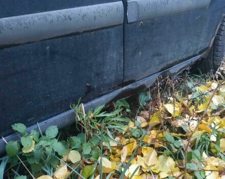 Чорний Форд Фестіва, об'ємом двигуна 1.2 л та пробігом 360 тис. км за 1074 $, фото 5 на Automoto.ua