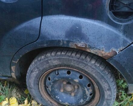 Чорний Форд Фестіва, об'ємом двигуна 1.2 л та пробігом 360 тис. км за 1074 $, фото 2 на Automoto.ua