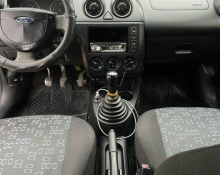 Серый Форд Фестива, объемом двигателя 1.4 л и пробегом 330 тыс. км за 2100 $, фото 7 на Automoto.ua