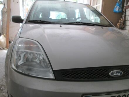 Сірий Форд Фестіва, об'ємом двигуна 0 л та пробігом 170 тис. км за 3300 $, фото 1 на Automoto.ua