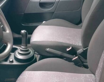 Форд Фестива 2006 в Сумах на Automoto.ua Зеленый Форд Фестива, объемом двигателя 1.4 л и пробегом 124 тыс. км за 3500 $, фото 7 на Automoto.ua