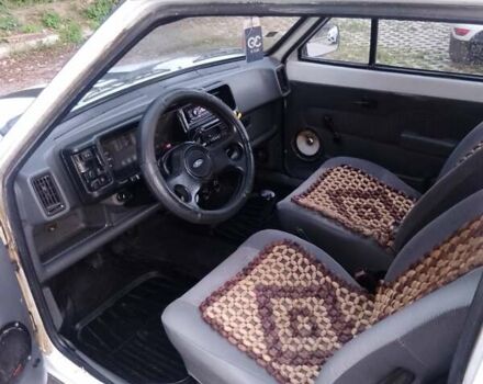 Белый Форд Фиеста, объемом двигателя 1.4 л и пробегом 53 тыс. км за 1200 $, фото 17 на Automoto.ua