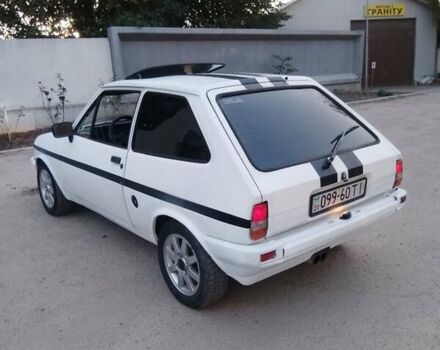 Белый Форд Фиеста, объемом двигателя 1.4 л и пробегом 53 тыс. км за 1200 $, фото 2 на Automoto.ua