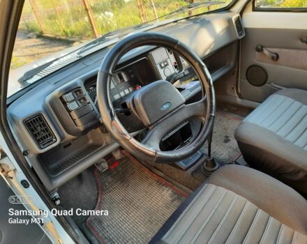 Белый Форд Фиеста, объемом двигателя 1.1 л и пробегом 300 тыс. км за 600 $, фото 3 на Automoto.ua