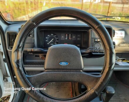 Белый Форд Фиеста, объемом двигателя 1.1 л и пробегом 300 тыс. км за 600 $, фото 4 на Automoto.ua