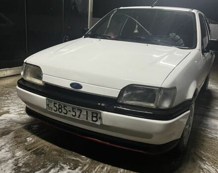 Білий Форд Фієста, об'ємом двигуна 1.1 л та пробігом 400 тис. км за 900 $, фото 4 на Automoto.ua