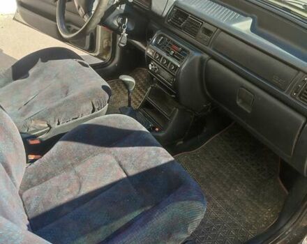 Белый Форд Фиеста, объемом двигателя 1.3 л и пробегом 306 тыс. км за 1400 $, фото 5 на Automoto.ua