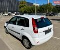 Белый Форд Фиеста, объемом двигателя 1.4 л и пробегом 219 тыс. км за 3800 $, фото 9 на Automoto.ua