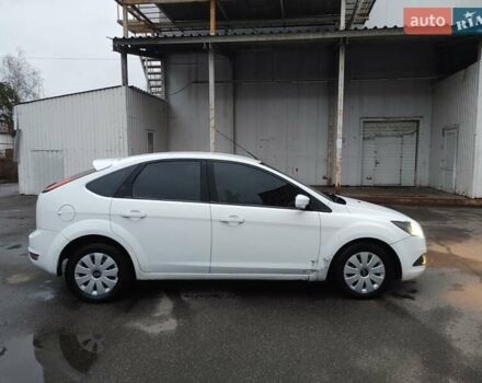 Белый Форд Фиеста, объемом двигателя 1.3 л и пробегом 186 тыс. км за 2799 $, фото 18 на Automoto.ua