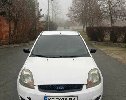 Белый Форд Фиеста, объемом двигателя 1.3 л и пробегом 228 тыс. км за 2899 $, фото 1 на Automoto.ua