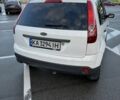 Белый Форд Фиеста, объемом двигателя 1.2 л и пробегом 275 тыс. км за 3200 $, фото 3 на Automoto.ua