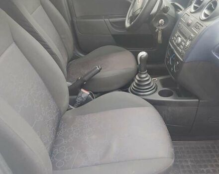 Белый Форд Фиеста, объемом двигателя 1.24 л и пробегом 185 тыс. км за 2950 $, фото 16 на Automoto.ua