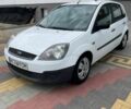 Білий Форд Фієста, об'ємом двигуна 2 л та пробігом 287 тис. км за 2800 $, фото 1 на Automoto.ua
