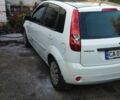 Білий Форд Фієста, об'ємом двигуна 1.2 л та пробігом 185 тис. км за 2850 $, фото 4 на Automoto.ua