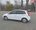 Белый Форд Фиеста, объемом двигателя 1.24 л и пробегом 185 тыс. км за 2950 $, фото 7 на Automoto.ua